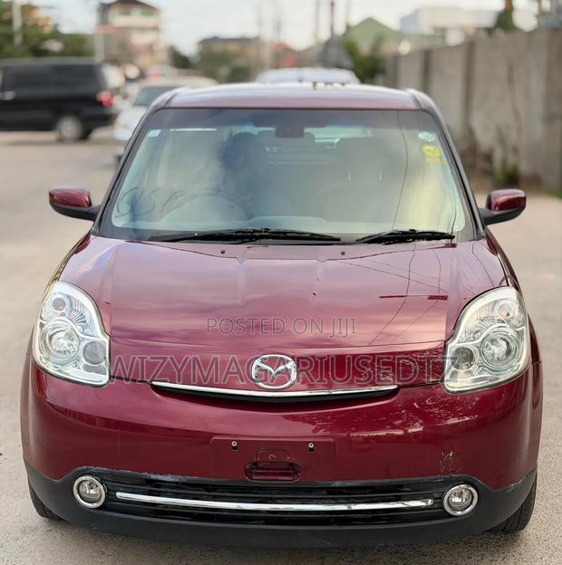 Mazda Verisa 2009 Maroon