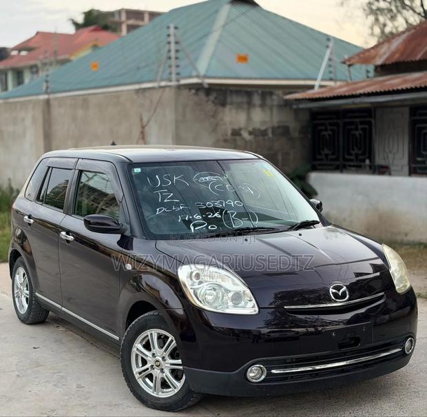 Mazda Verisa 2008 Brown