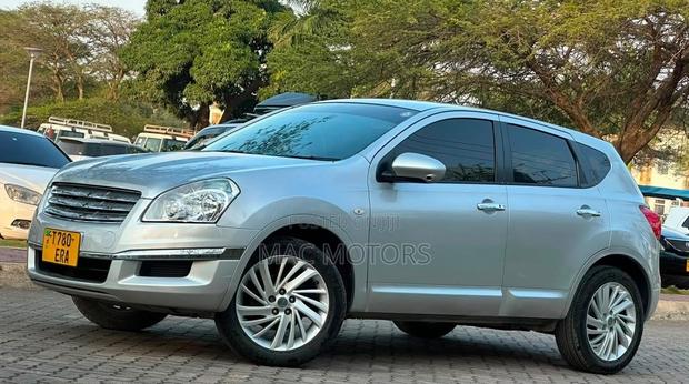 Nissan Dualis 2010 Silver