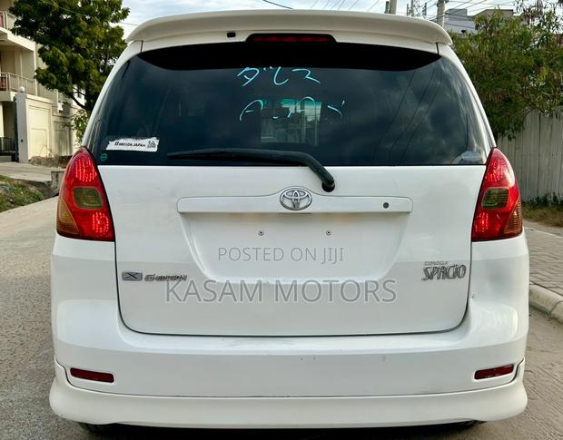 Toyota Corolla Spacio 2004 White