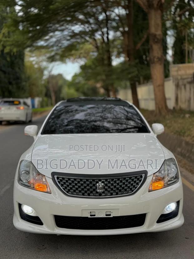 Toyota Crown 2008