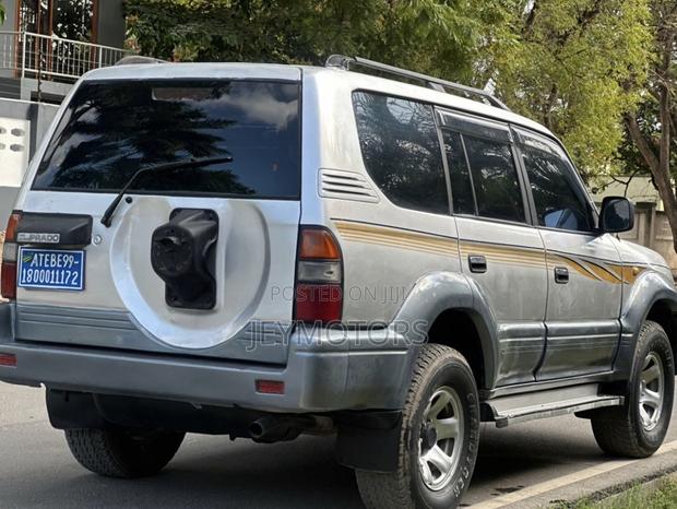 Toyota Land Cruiser Prado 2007 Silver