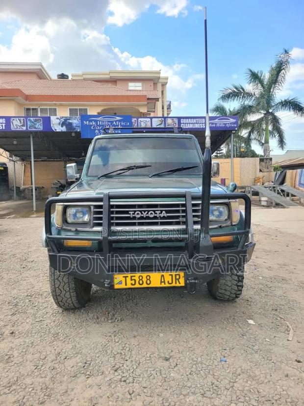 Toyota Land Cruiser Prado 2002 Green