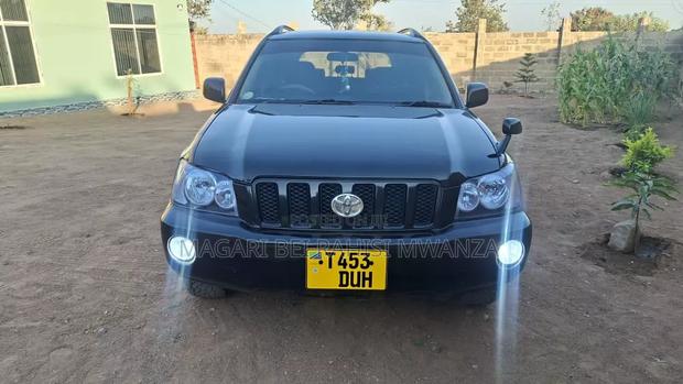 Toyota Kluger 2005 Black