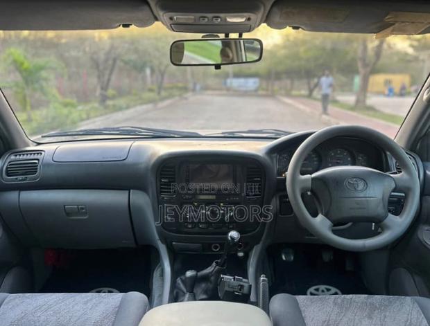 Toyota Land Cruiser 2007 Silver