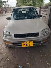 Toyota RAV4 1999 Off white for sale