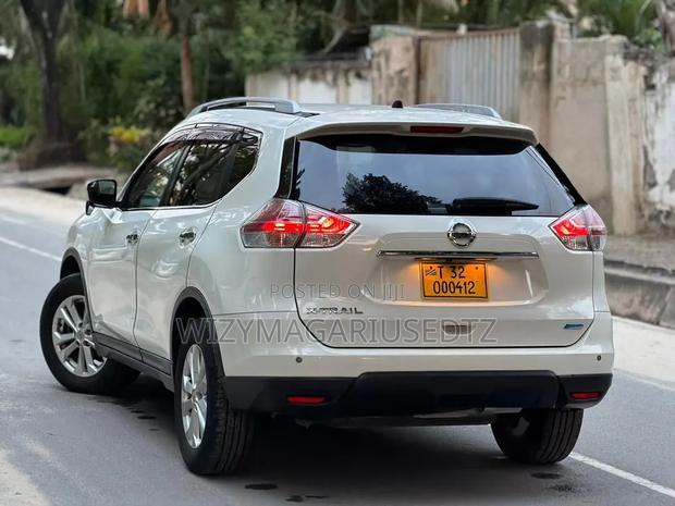 Nissan X-Trail 2013 Pearl
