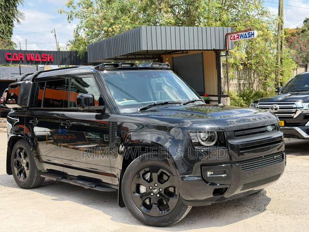 Land Rover Defender 2023 Black