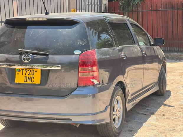 Toyota Wish 2005 Black