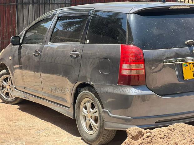 Toyota Wish 2005 Black