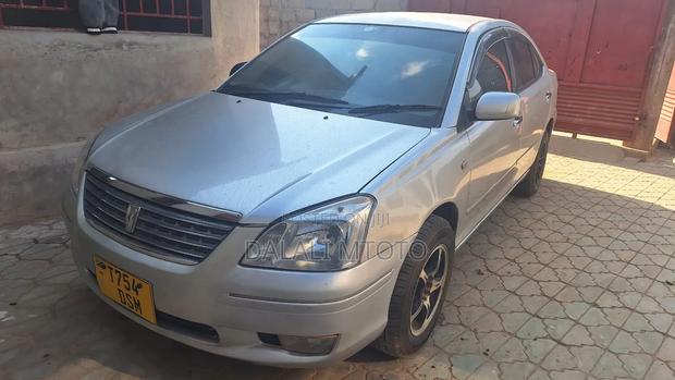 Toyota Premio 2015 Silver