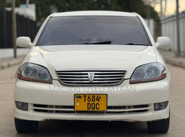 Toyota Mark II 2004 Pearl