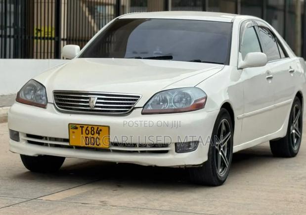 Toyota Mark II 2004 Pearl