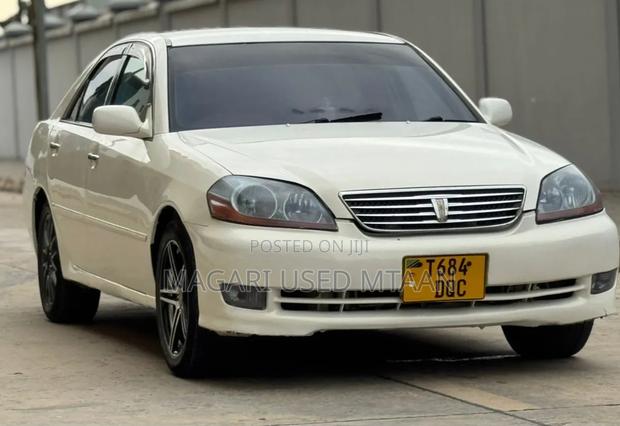 Toyota Mark II 2004 Pearl