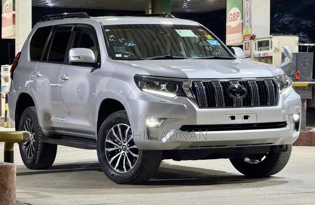Toyota Land Cruiser Prado 2.8 2020 Silver