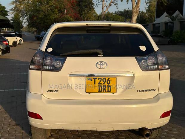 Toyota Harrier 2008 White