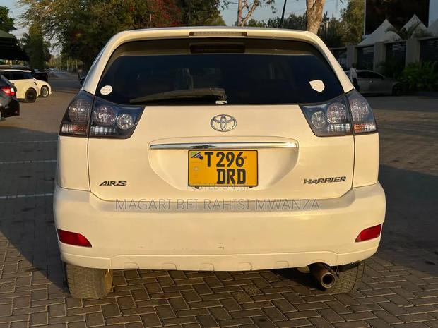 Toyota Harrier 2008 White