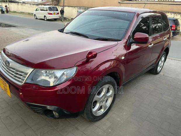Subaru Forester 2011 Maroon