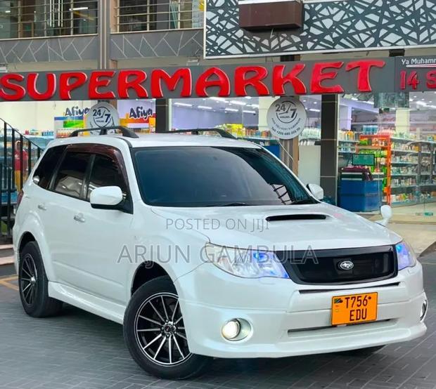 Subaru Forester 2010 White