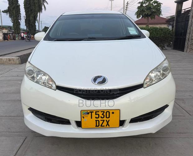 Toyota Wish 2011 White