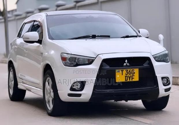 Mitsubishi RVR 2010 White