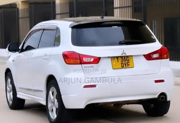 Mitsubishi RVR 2010 White