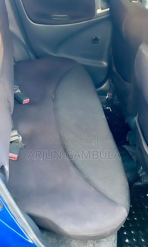 Toyota Vitz 2015 Blue