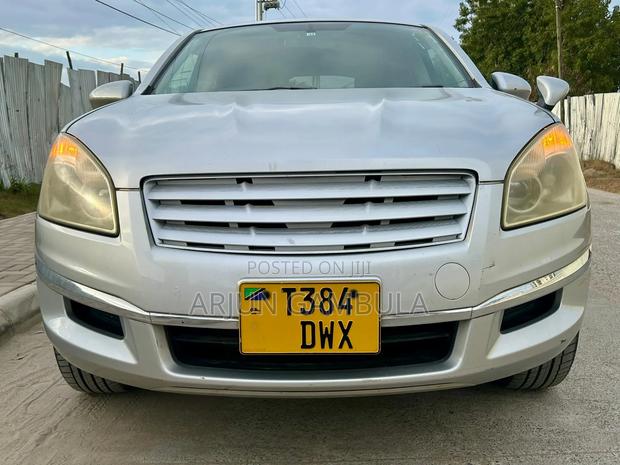 Nissan Dualis 2010 Silver