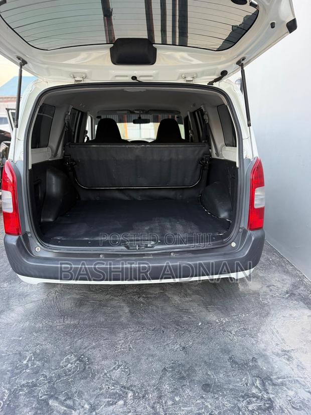 Toyota Probox 2007 White