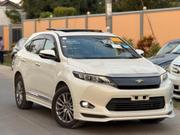 Toyota Harrier 2016 White for sale