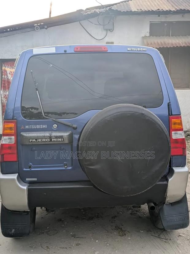 Mitsubishi Pajero Junior 1998 Blue