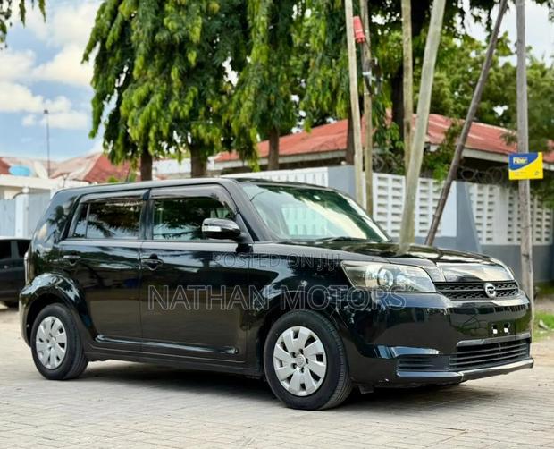 Toyota Corolla Rumion 2009 Black