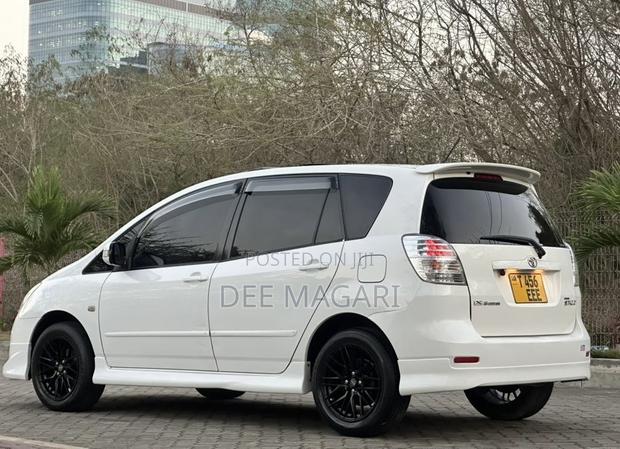 Toyota Corolla Spacio 2004 White
