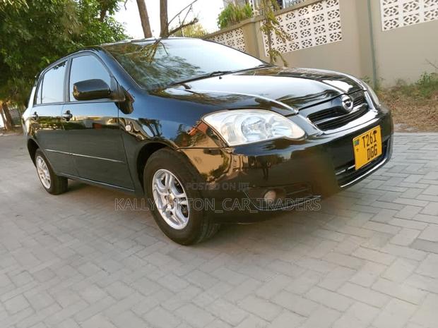 Toyota Corolla RunX 2005 Black