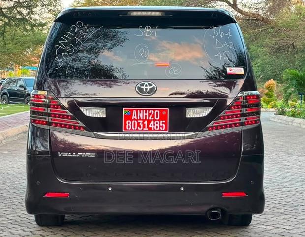 Toyota Vellfire 2010 Maroon