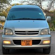 Toyota Noah 2.0 FWD (8 Seater) 2001 Silver for sale