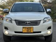 Toyota Vanguard 2009 White for sale