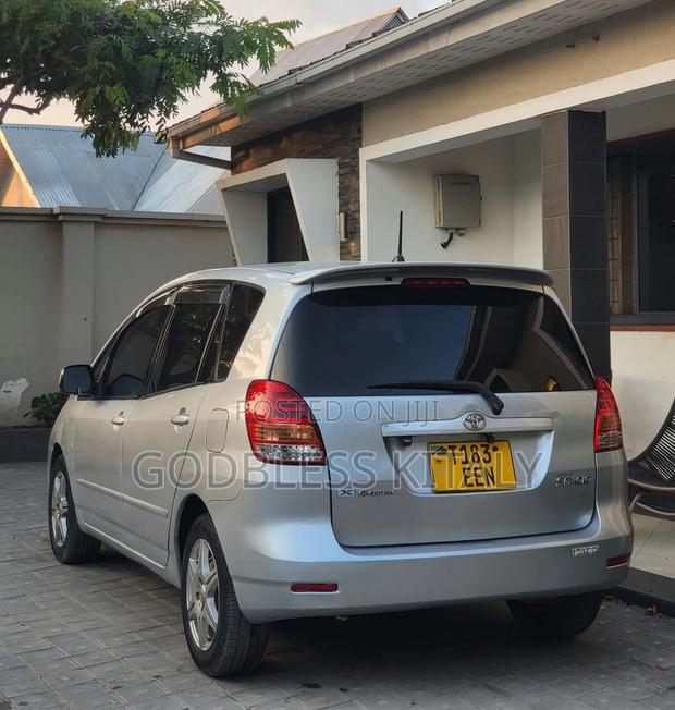 Toyota Corolla Spacio 2005 Silver