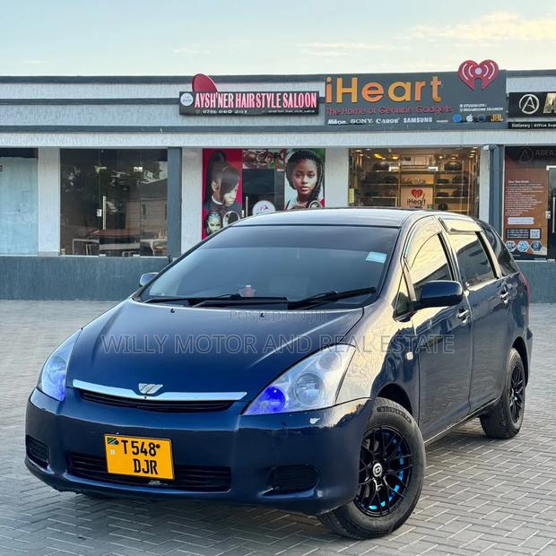 Toyota Wish 2004 Blue