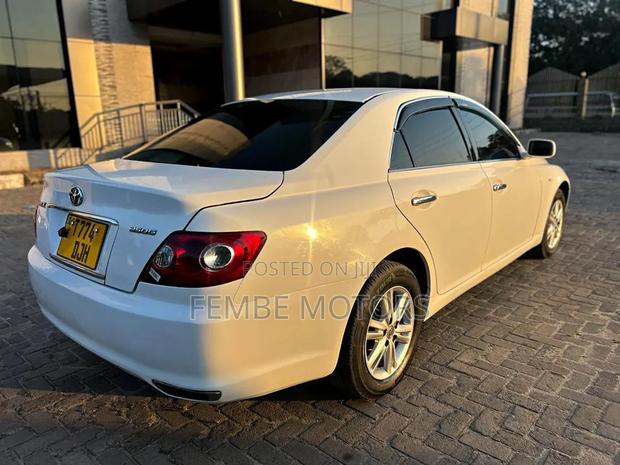 Toyota Mark X 2005 White