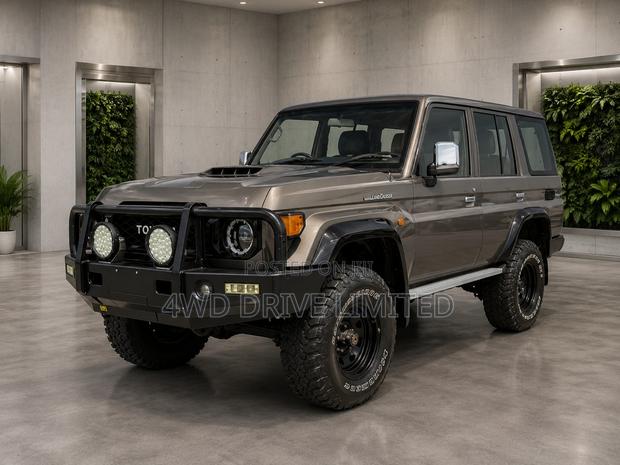 Toyota Land Cruiser 4.5 V8 DSL 2014 Green