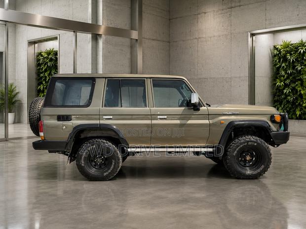 Toyota Land Cruiser 4.5 V8 DSL 2014 Green
