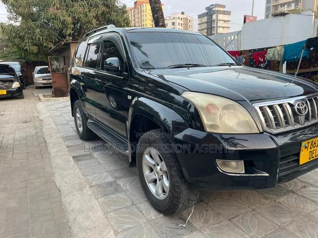 Toyota Land Cruiser Prado 2005 Black