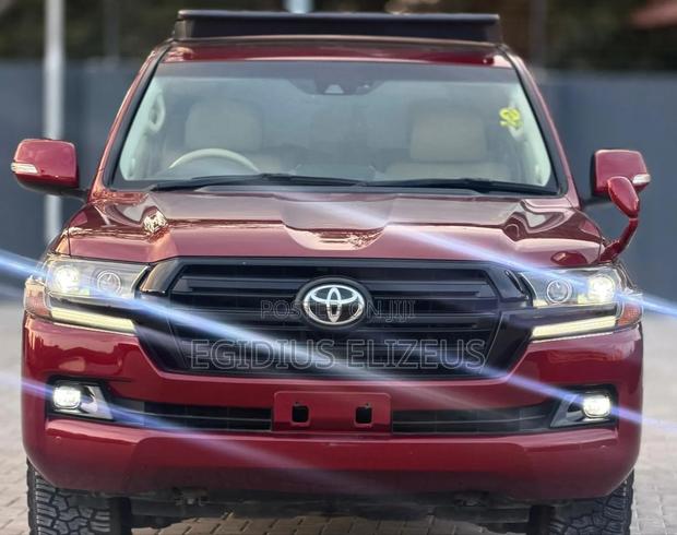 Toyota Land Cruiser 2017 Maroon