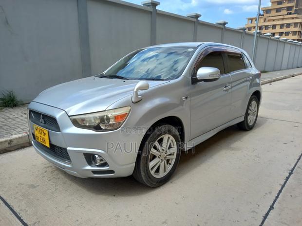 Mitsubishi RVR 2010 Silver
