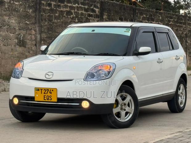 Mazda Verisa 2007 White