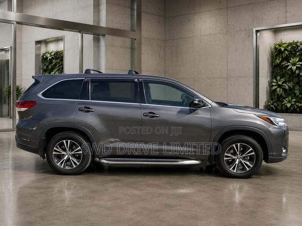 Toyota Kluger 2019 Gray