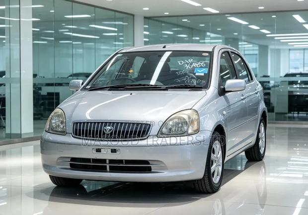 Toyota Vitz 2000