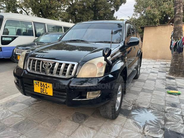 Toyota Land Cruiser Prado 2005 Black