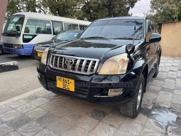 Toyota Land Cruiser Prado 2005 Black